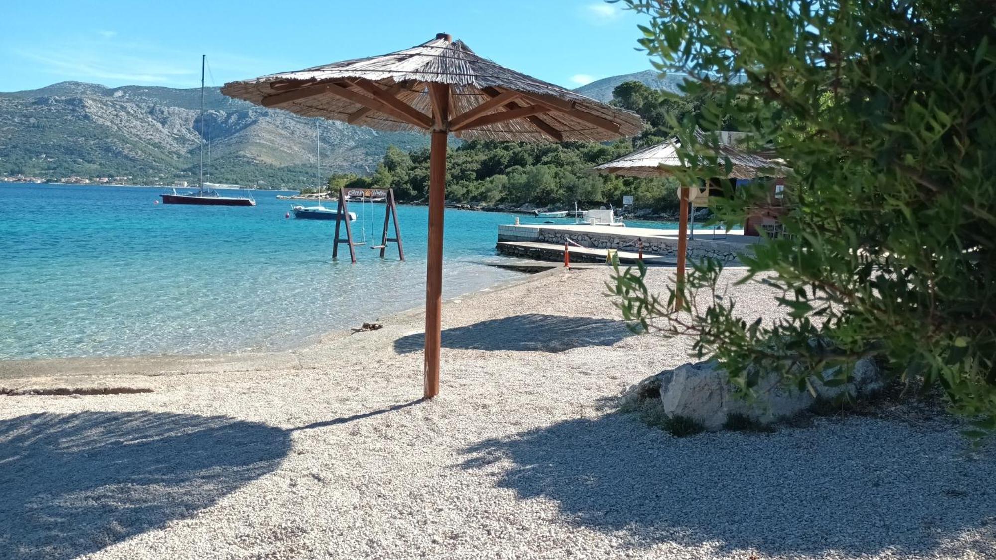 Holiday Home Villa Kastel Zrnovo 외부 사진