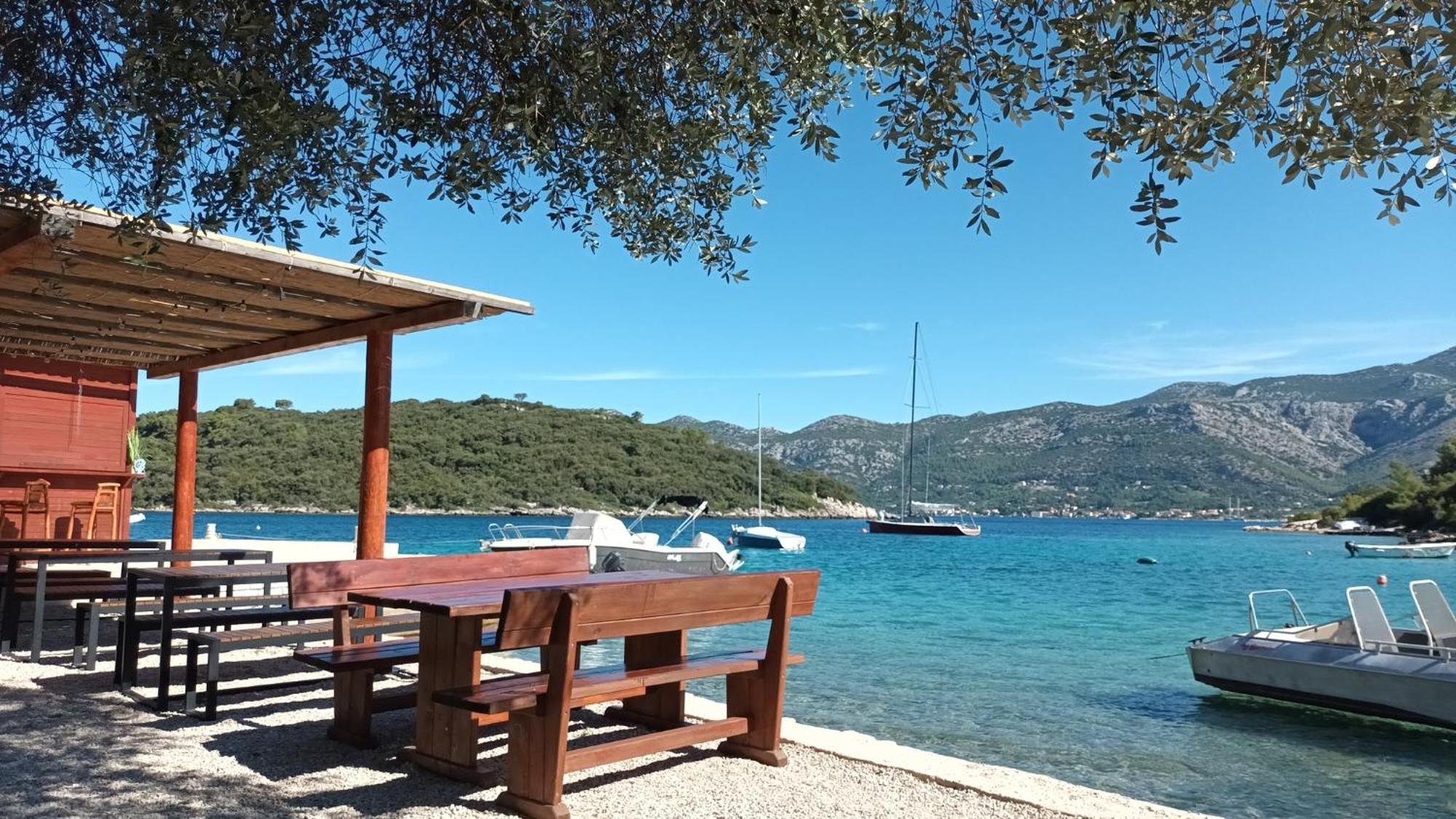 Holiday Home Villa Kastel Zrnovo 외부 사진