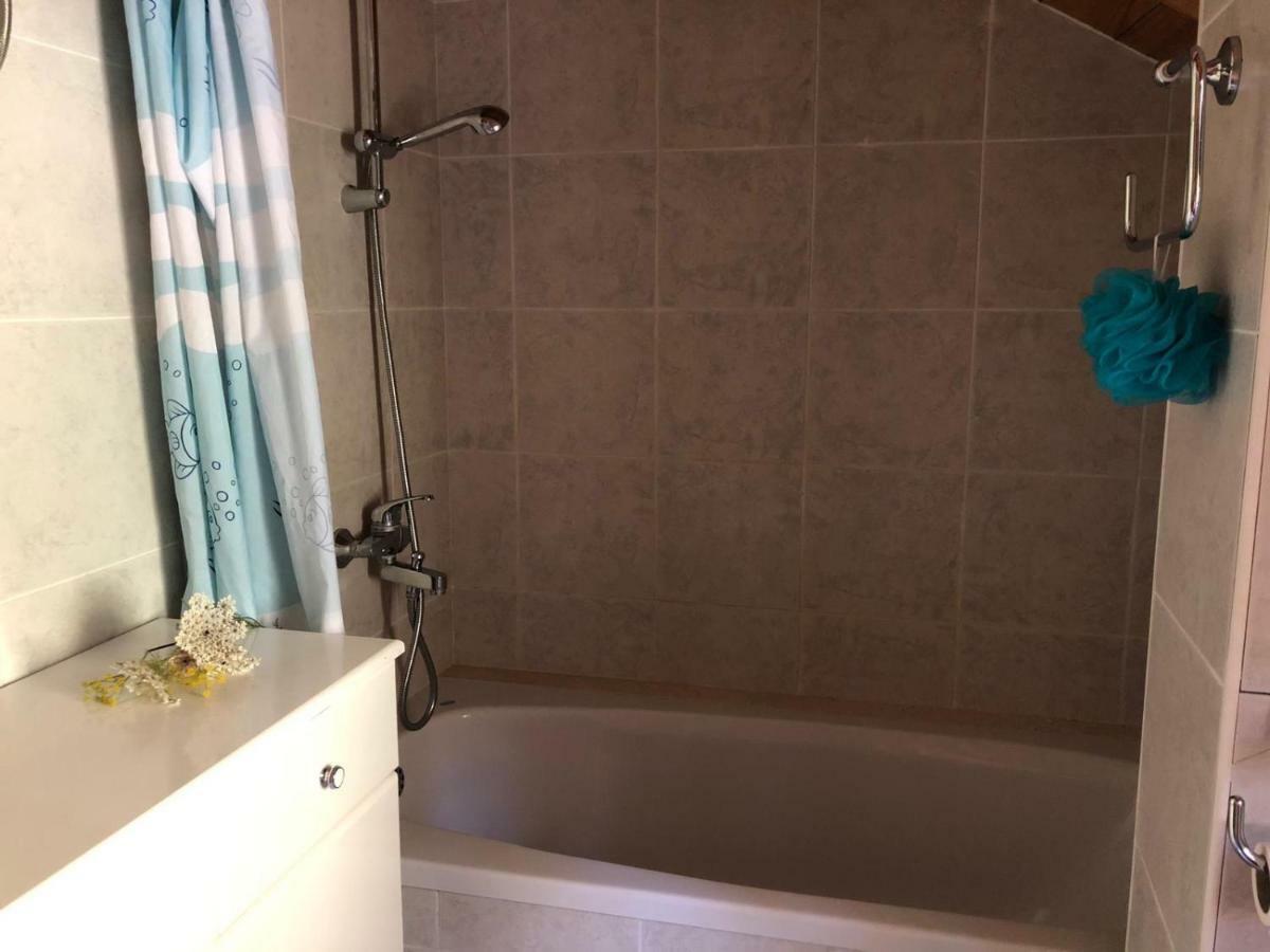 Holiday Home Villa Kastel Zrnovo 외부 사진