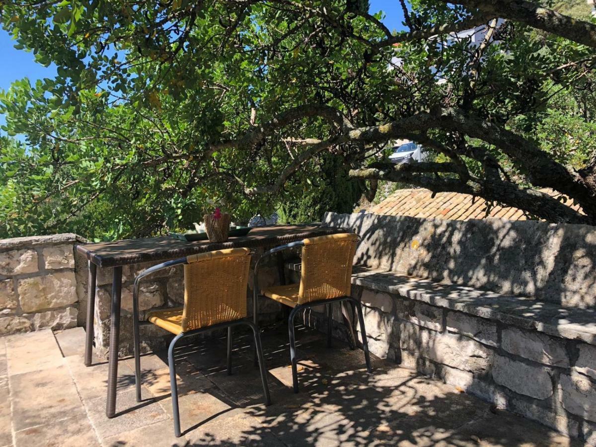 Holiday Home Villa Kastel Zrnovo 외부 사진