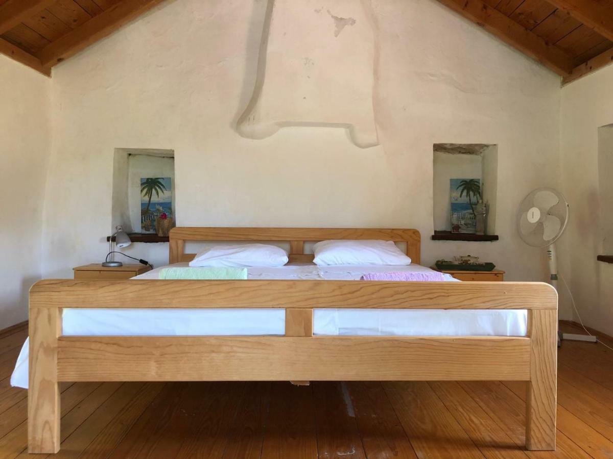 Holiday Home Villa Kastel Zrnovo 외부 사진