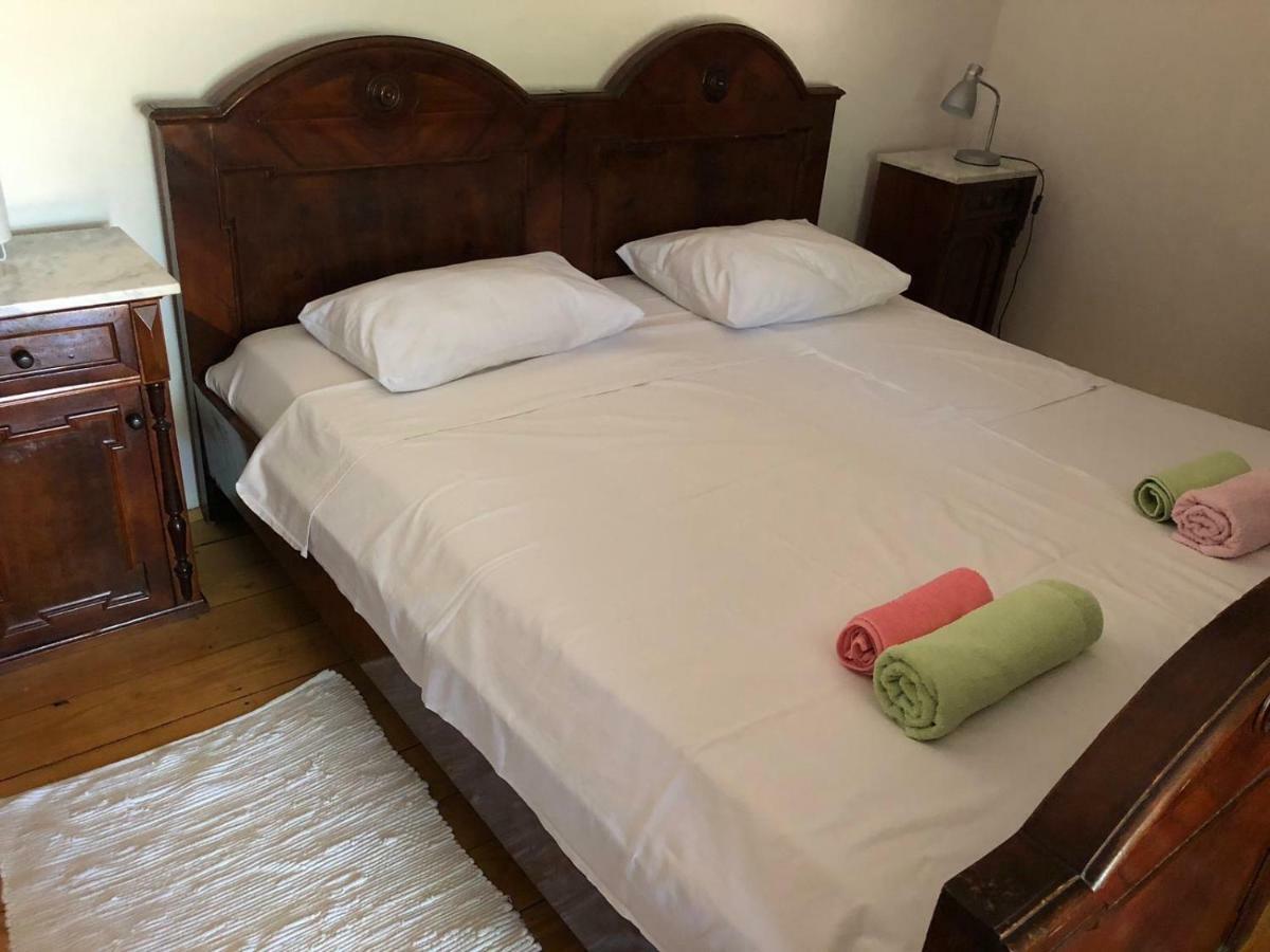 Holiday Home Villa Kastel Zrnovo 외부 사진
